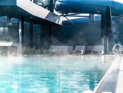 Wellnessurlaub - Hotelbar - Sport Outdoor Pool - Good Life Resort Riederalm