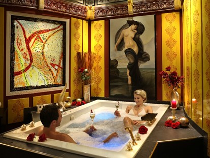 Wellnessurlaub - Shiatsu Massage - Romantik und Zweisamkeit im Partner-Spa! - Schlosshotel Lacknerhof****S