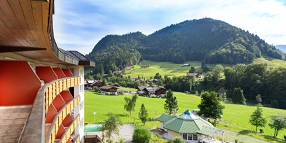 Wellnessurlaub - Entgiftungsmassage - Maierhöfen (Landkreis Lindau) - Aussicht Alpenhotel Oberstdorf - Alpenhotel Oberstdorf