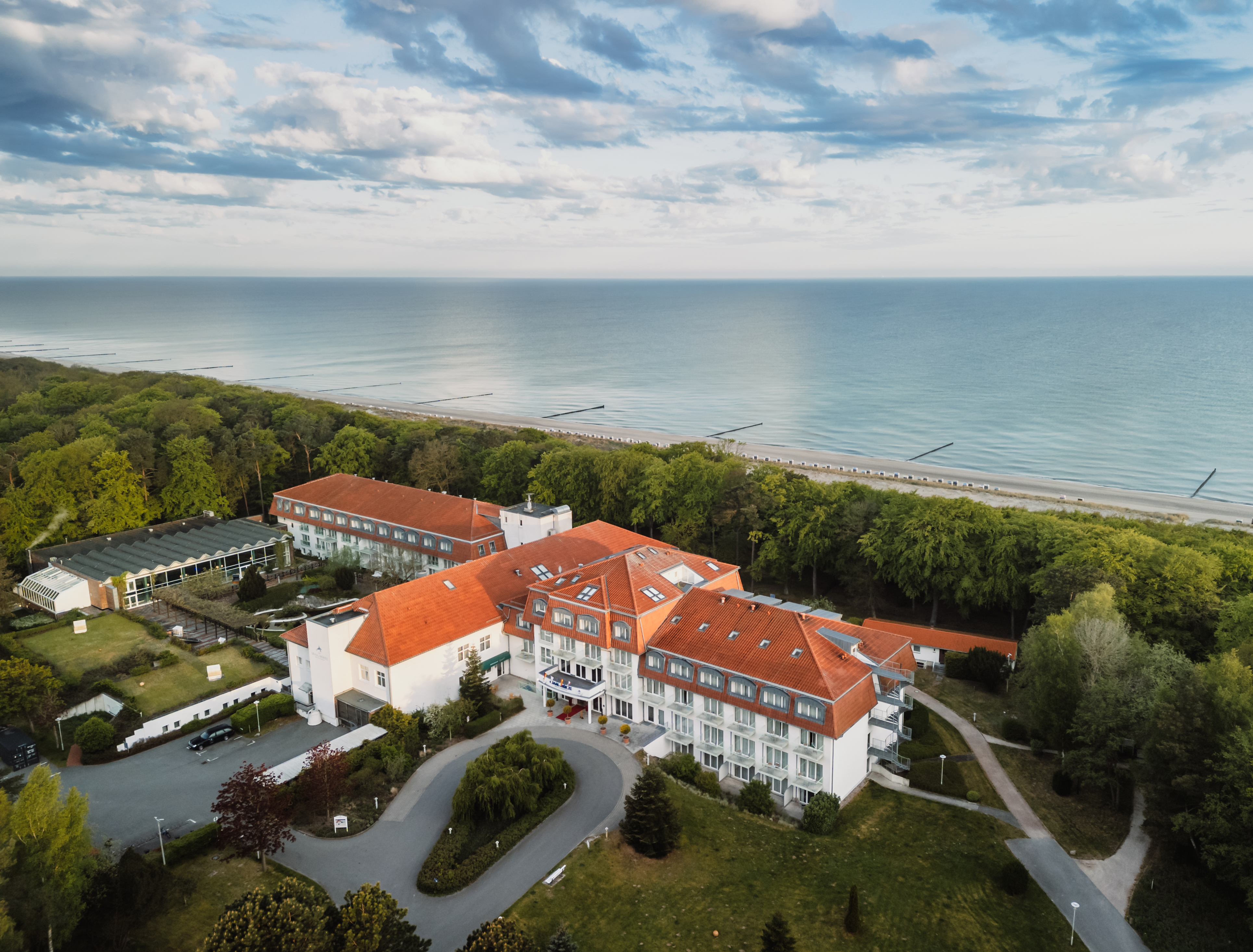 Wellnesshotel - Außenansicht des Hotels - IFA Graal-Müritz Hotel & Spa