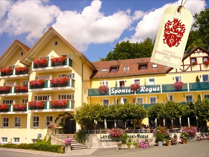 Wellnessurlaub - Aromasauna - Auerbach in der Oberpfalz - Herzlich willkommen in Ihrem Wellnesshotel Sponsel-Regus - Landhaus Sponsel-Regus