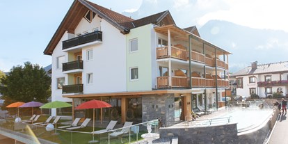 Wellnessurlaub - Parkplatz: gebührenpflichtig beim Hotel - Tirol - Hotel Sonnenspitze