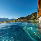 Wellnesshotel - Infinity Pool  - Hotel TIROL