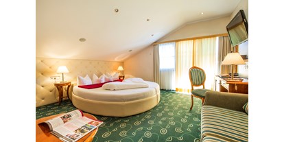 Wellnessurlaub - Bettgrößen: King Size Bett - Samnaun Dorf - Paradies-Suite Type A - Nr. 401 - mein romantisches Hotel Garni Toalstock