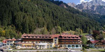 Wellnessurlaub - Adults only - Seefeld in Tirol Olympiaregion Seefeld - Außenansicht Hotel - Hotel Via Salina