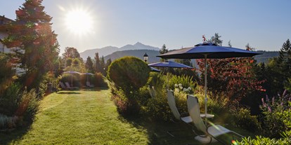 Wellnessurlaub - Wirbelsäulenmassage - Seefeld in Tirol - Spa-Garten Interalpen-Hotel Tyrol  - Interalpen-Hotel Tyrol