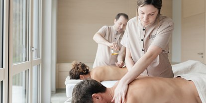 Wellnessurlaub - Pantai Luar Massage - Kössen Kranzach - Juffing Hotel & Spa