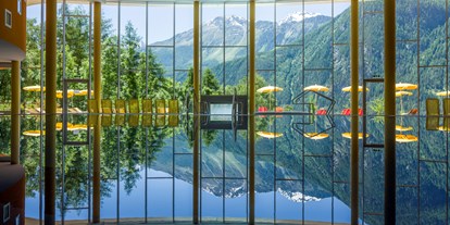 Wellnessurlaub - Wirbelsäulenmassage - Seefeld in Tirol - Schwimmbad - Vivea 4* Hotel Umhausen im Ötztal