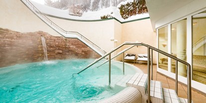 Wellnessurlaub - Hotel-Schwerpunkt: Wellness & Romantik - Kühtai - Outdoor Pool - Wellnesshotel ...liebes Rot-Flüh