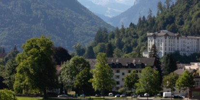 Wellnessurlaub - Ladestation Elektroauto - Interlaken Matten - Room Service - Victoria-Jungfrau Grand Hotel & Spa