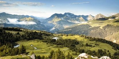 Wellnessurlaub - Rücken-Nacken-Massage - St. Moritz - Aussicht Arosa - BelArosa Hotel