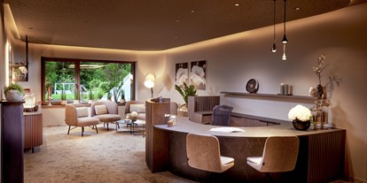 Wellnessurlaub - Rücken-Nacken-Massage - PLZ 6281 (Österreich) - Hotel Quelle Nature Spa Resort *****
