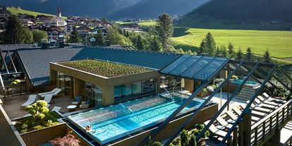 Wellnessurlaub - Bettgrößen: King Size Bett - Brixen - Hotel Quelle Nature Spa Resort *****