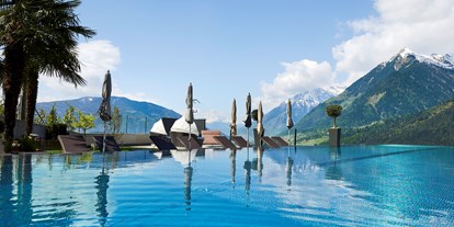 Wellnessurlaub - Pilates - Südtirol  - Outdoorpool - Hotel Das Sonnenparadies