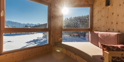 Wellnessurlaub - Außensauna - St. Leonhard (Trentino-Südtirol) - Ausblick Suite Roarer - Hotel Weihrerhof