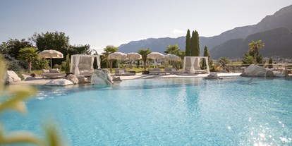 Wellnessurlaub - Pools: Außenpool beheizt - Corvara - Weinegg Wellviva Resort
