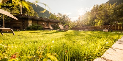 Wellnessurlaub - Außensauna - Ratschings - Relaxterrasse - Wellness-Terrasse - Naturhotel Rainer