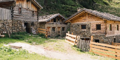 Wellnessurlaub - Preisniveau: moderat - Lana (Trentino-Südtirol) - Hauseigene Alm - Ontrattalm - Naturhotel Rainer