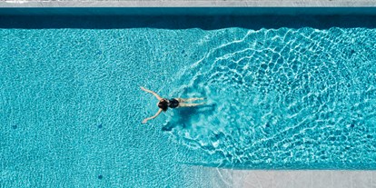 Wellnessurlaub - Pools: Außenpool beheizt - Naturns bei Meran - Preidlhof Luxury DolceVita Resort