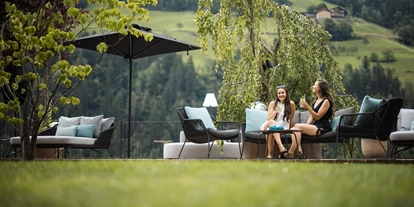 Wellnessurlaub - Kräutermassage - Telfes im Stubai - Quellenhof Luxury Resort Passeier