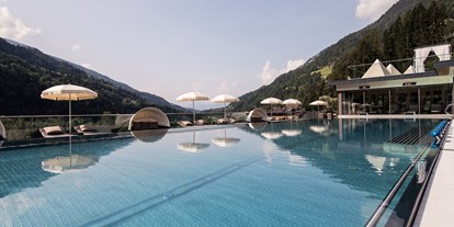 Wellnessurlaub - Peeling - Trentino-Südtirol - Quellenhof Luxury Resort Passeier