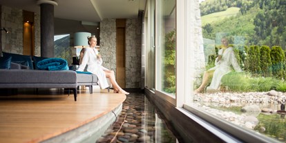 Wellnessurlaub - Pools: Infinity Pool - St Ulrich - Quellenhof Luxury Resort Passeier
