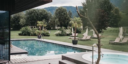 Wellnessurlaub - Adults only SPA - Südtirol  - Außenpool mit Whirlpool - Hotel Rudolf