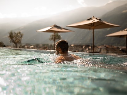 Wellnessurlaub - Textilsauna - Lana (Trentino-Südtirol) - Rooftop Pool - Sonnen Resort