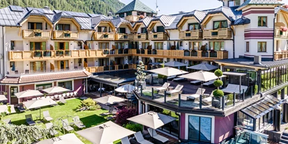 Wellnessurlaub - Pools: Infinity Pool - Tirol bei Meran - Hotel - TEVINI - Dolomites Charming Hotel