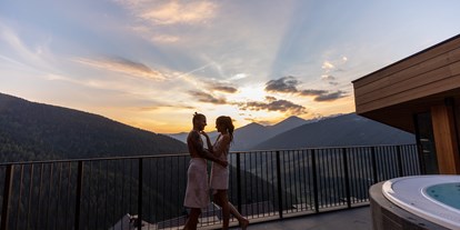 Wellnessurlaub - Umgebungsschwerpunkt: Therme - Mühlbach (Trentino-Südtirol) - The Panoramic Lodge
