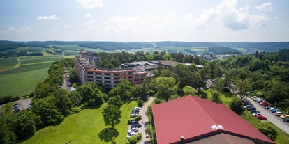 Wellnessurlaub - Peeling - Deutschland - Außenansicht - Hotel Sonnenhügel Familotel Rhön