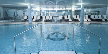 Wellnessurlaub - Pools: Außenpool beheizt - Hausruck - St. Wolfgang Innenpool mit Thermalmineralwasser - Hotel St. Wolfgang*****