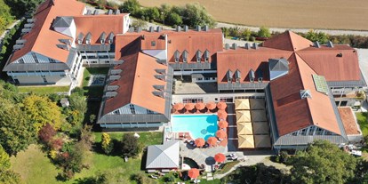 Wellnessurlaub - Pools: Außenpool beheizt - Hausruck - Klinik und Hotel St. Wolfgang in Bad Griesbach - Hotel St. Wolfgang*****