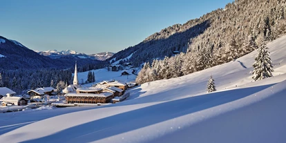 Wellnessurlaub - Parkplatz: gebührenpflichtig beim Hotel - Argenbühl - HUBERTUS Mountain Refugio Allgäu