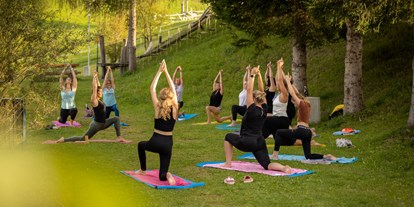 Wellnessurlaub - Hotel-Schwerpunkt: Wellness & Wandern - Reit im Winkl - Yoga - Hotel Sportcamp Woferlgut