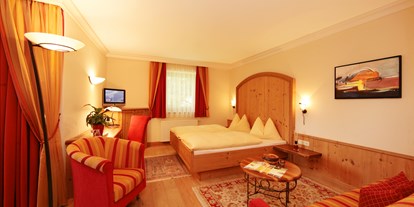 Wellnessurlaub - Bettgrößen: Doppelbett - PLZ 5700 (Österreich) - Doppelzimmer Schwalbennest - Hotel Sportcamp Woferlgut