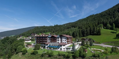 Wellnessurlaub - Parkplatz: gebührenpflichtig beim Hotel - Luttach - Diamant SPA Resort