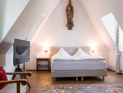 Wellnessurlaub - Rücken-Nacken-Massage - Rothenfels - Comfort Zimmer - Neumühle Resort & Spa