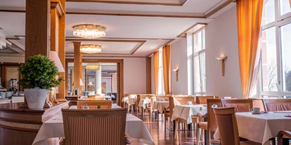 Wellnessurlaub - Hotelbar - Ilmmünster - Frühstücksrestaurant - The Monarch Hotel
