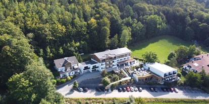 Wellnessurlaub - Wirbelsäulenmassage - Thula Wellnesshotel Bayerischer Wald komplett - Thula Wellnesshotel Bayerischer Wald