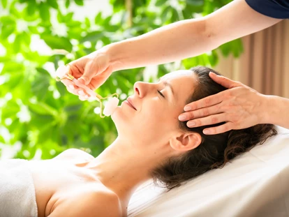Wellnessurlaub - Lymphdrainagen Massage - Fünfing bei Sankt Ruprecht an der Raab - Kosmetik im Retter Bio-Natur-Resort - RETTER Bio-Natur-Resort