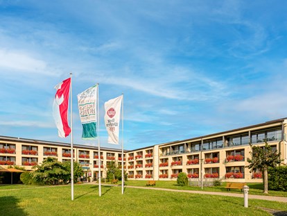 Wellnessurlaub - Pools: Außenpool beheizt - Donnersdorf (Landkreis Schweinfurt) - Best Western Plus Kurhotel an der Obermaintherme