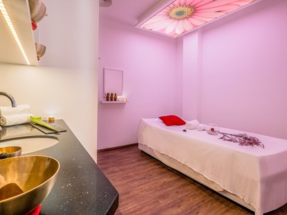 Wellnessurlaub - Rücken-Nacken-Massage - Bayern - Best Western Plus Kurhotel an der Obermaintherme