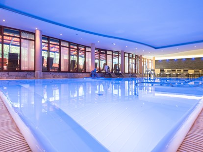 Wellnessurlaub - Pools: Außenpool beheizt - Gößweinstein - Best Western Plus Kurhotel an der Obermaintherme