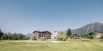 Wellnessurlaub - Day SPA - Ladis - Hotelansicht - Alpenresort Schwarz