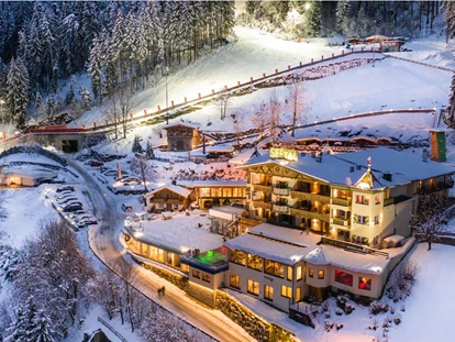 Wellnessurlaub - Lymphdrainagen Massage - Mühlen in Taufers - Ski in Ski out - direkt an der Talabfahrt - Alpin Family Resort Seetal****s