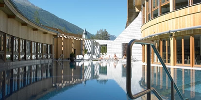 Wellnessurlaub - Pools: Außenpool beheizt - Schenna bei Meran - AQUA DOME - Tirol Therme Längenfeld