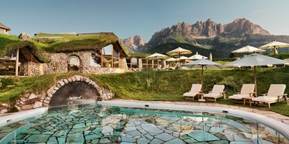 Wellnessurlaub - Textilsauna - Tirol - Felsen-Outdoor-Pool - Bio-Hotel Stanglwirt