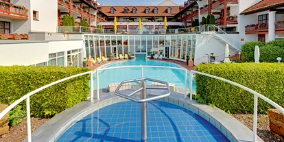 Wellnessurlaub - Hotel-Schwerpunkt: Wellness & Gesundheit - Bäderdreieck - Kneippbecken - Fürstenhof ****s Quellness- und Golfhotel