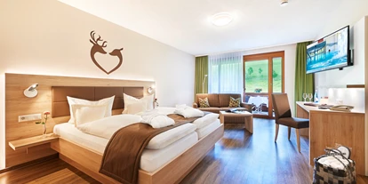 Wellnessurlaub - Umgebungsschwerpunkt: Berg - Ottenhöfen im Schwarzwald - Zimmerbeispiel Doppelzimmer Komfort - Hotel Badischer Hof